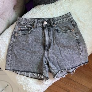 GARAGE DENIM mom jean shorts